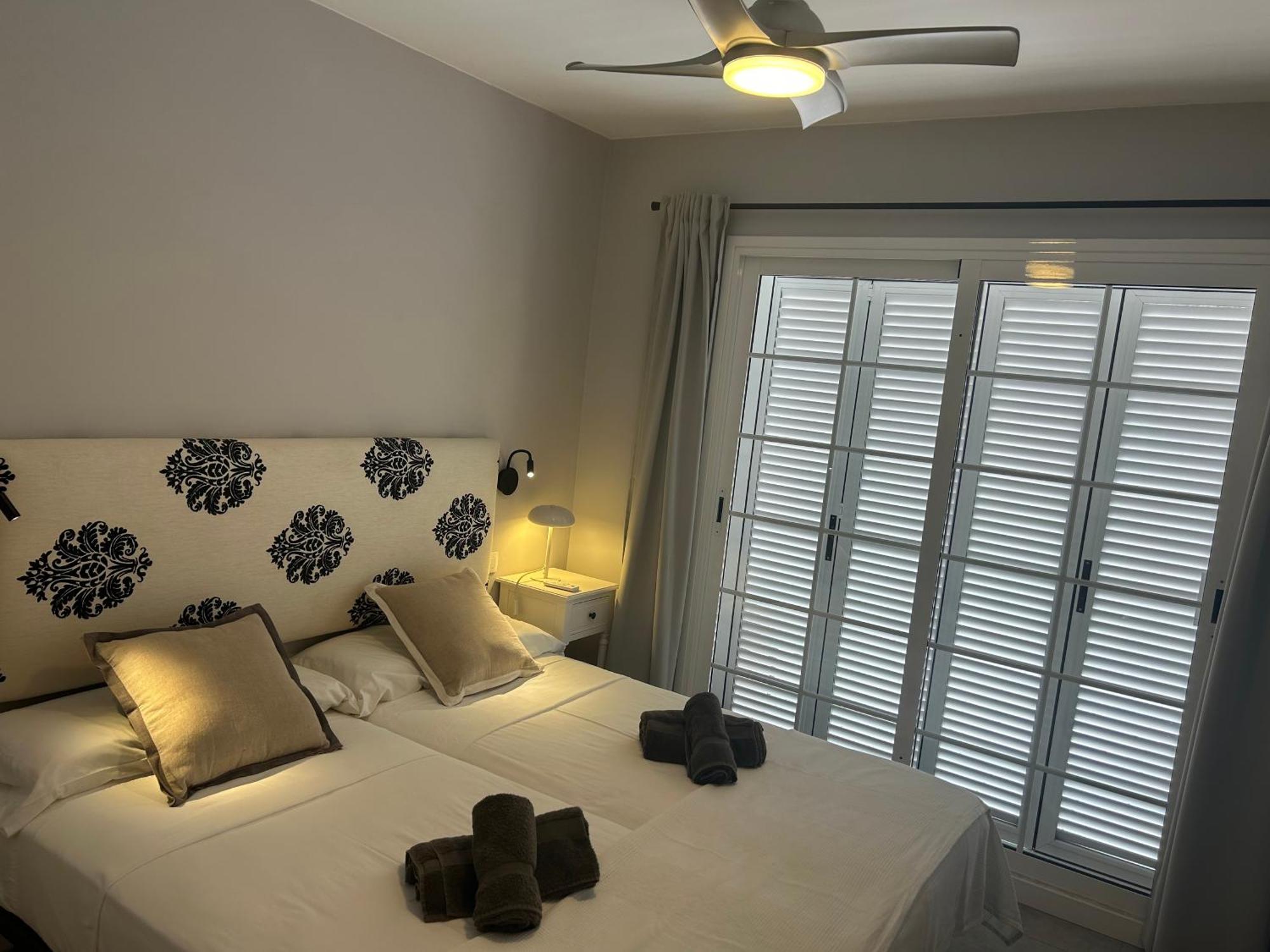 Playa Del Duque-Amazing Views 2 Bedroom Costa Adeje  Extérieur photo